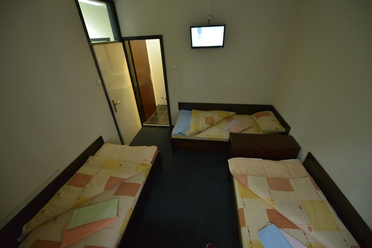 Guesthouse Duga Belgrade Extérieur photo
