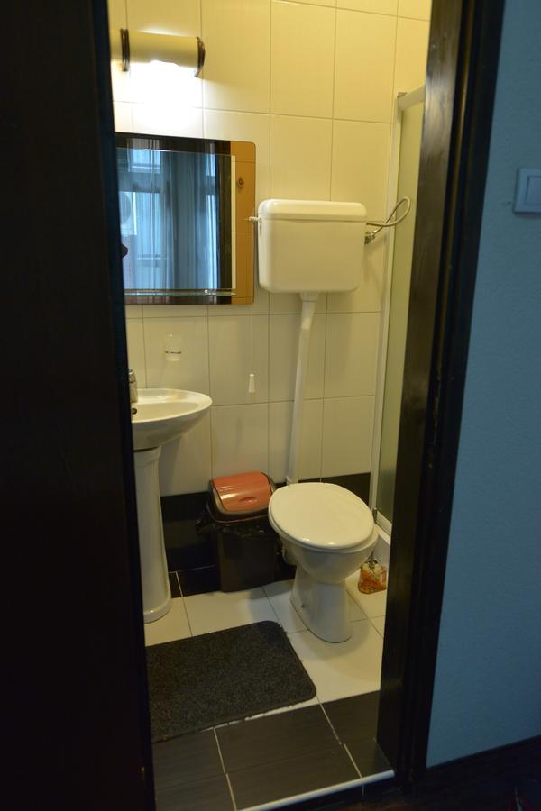Guesthouse Duga Belgrade Extérieur photo