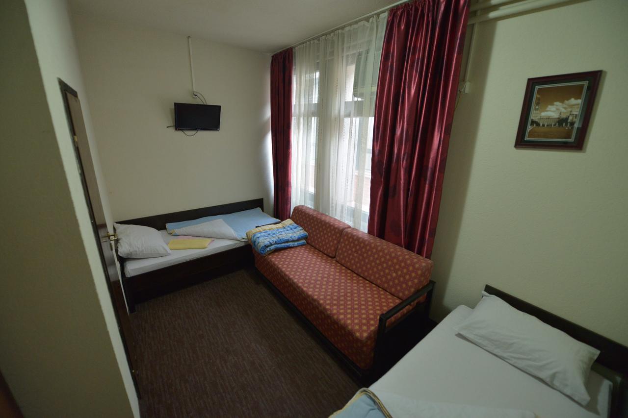 Guesthouse Duga Belgrade Extérieur photo