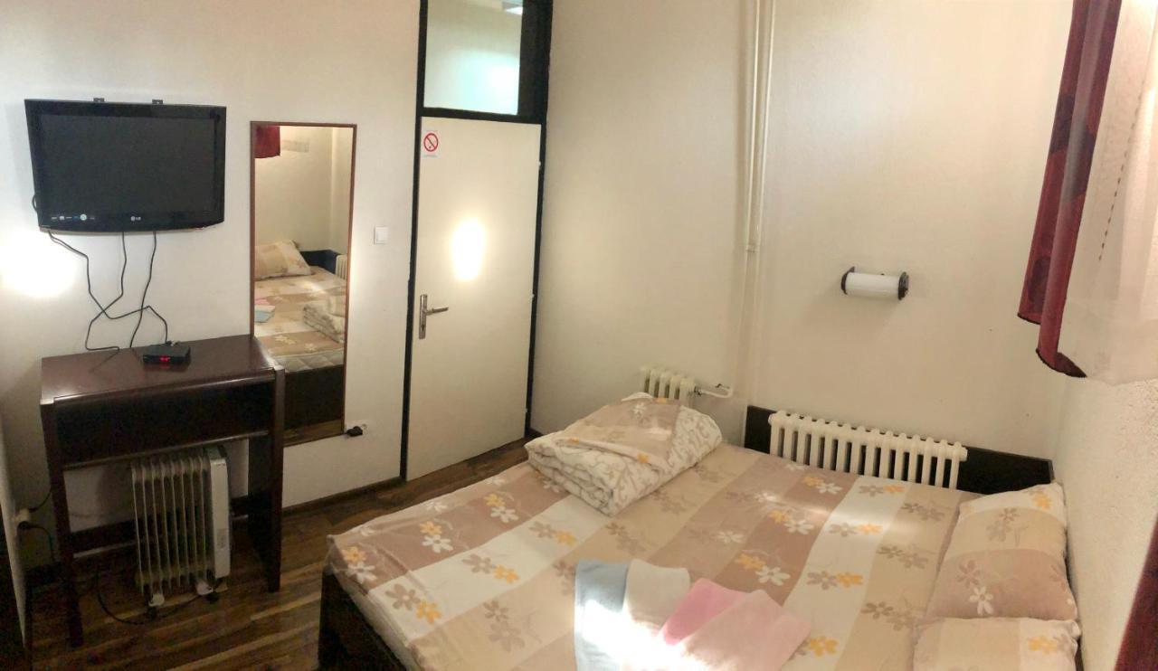 Guesthouse Duga Belgrade Extérieur photo