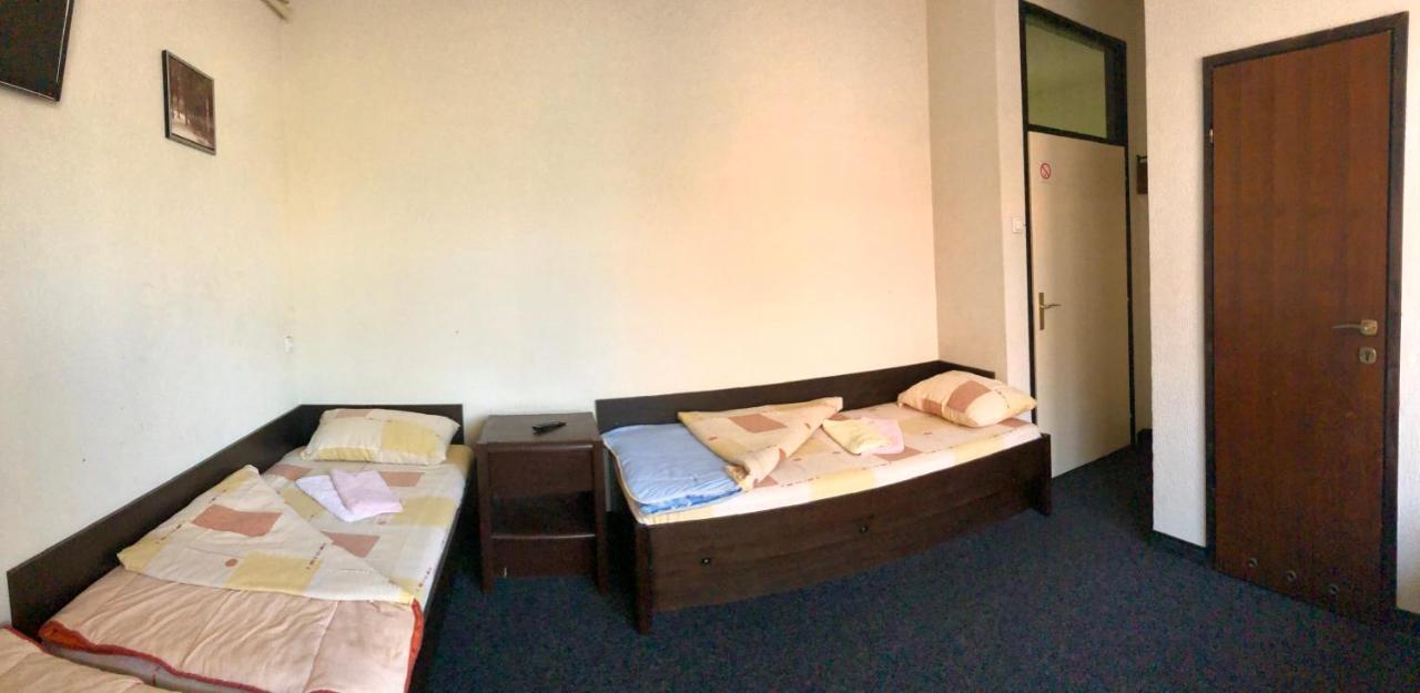 Guesthouse Duga Belgrade Extérieur photo